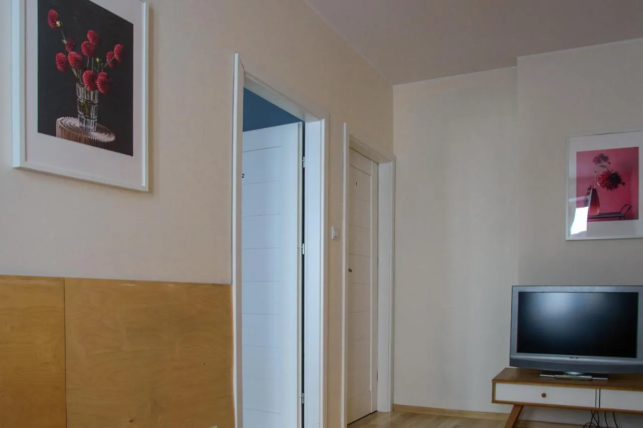 Milo Mi - 2 Bedroom Apartment In The Old Town Poznan